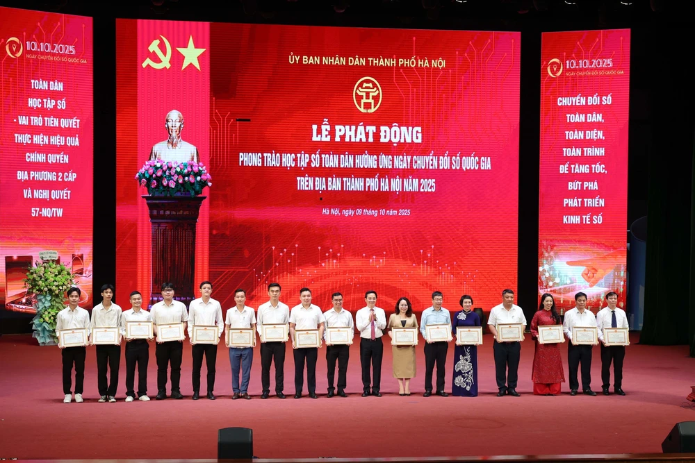 Hà Nội phát động phong trào “Học tập số toàn dân” - Ảnh 1.