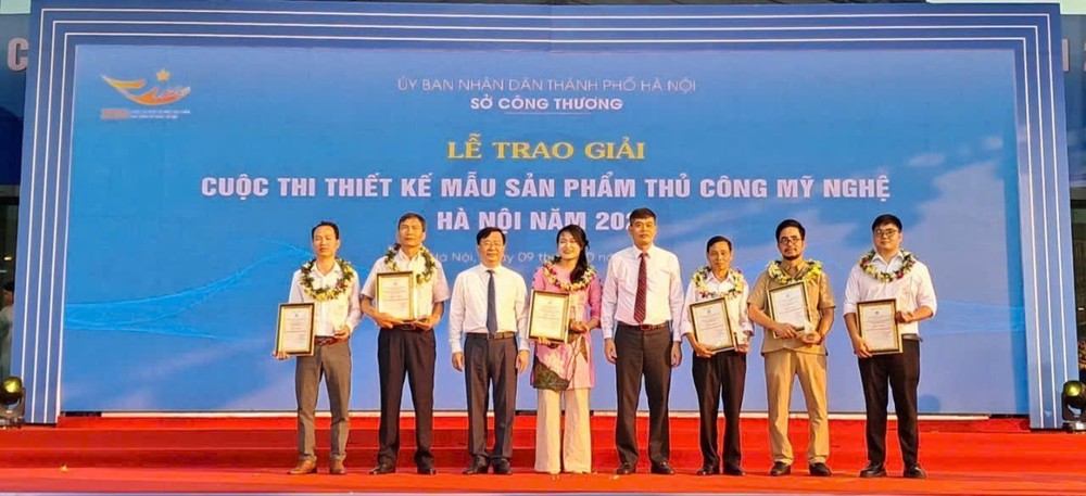 Trao 90 giải Thiết kế mẫu sản phẩm thủ công mỹ nghệ Hà Nội 2025 - Ảnh 1.
