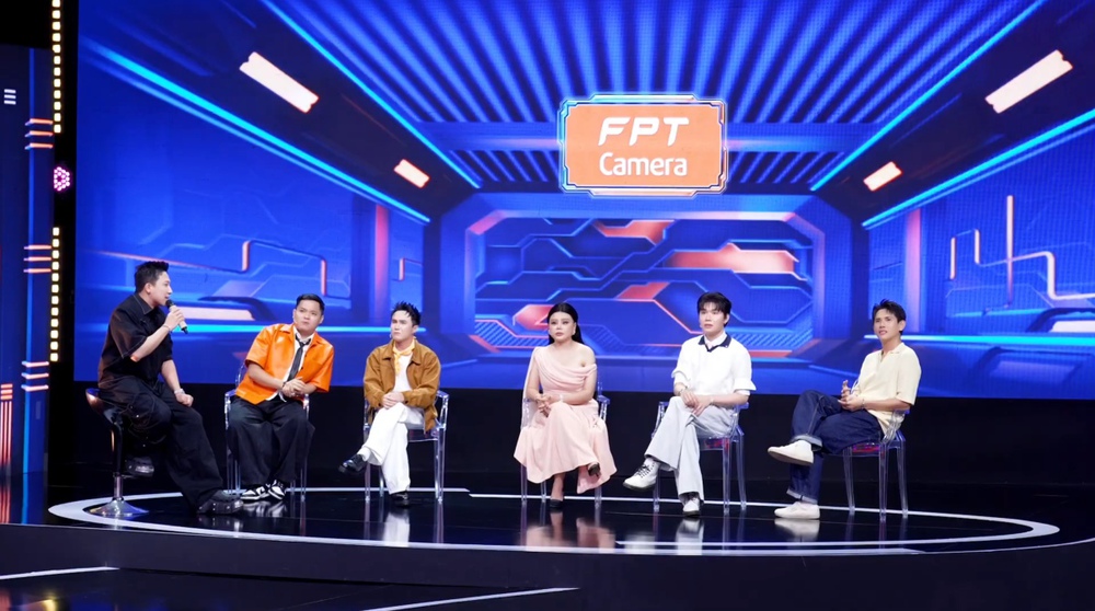 Tập 2 “A.I là ai”: Song trùng của Lê Giang tổ chức “đại hội vạch mặt” - Ảnh 1. Tập 2 “A.I là ai”: Song trùng của Lê Giang tổ chức “đại hội vạch mặt” - Ảnh 1.