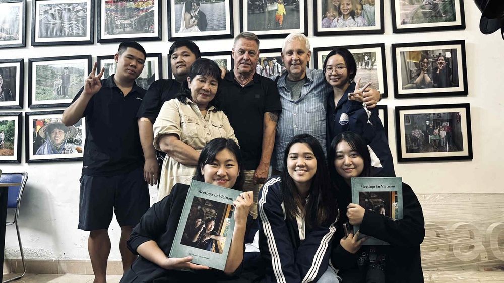 Hành trình hơn ba thập kỷ gắn bó với Việt Nam của hai nhiếp ảnh gia Thụy Điển  - Ảnh 7.