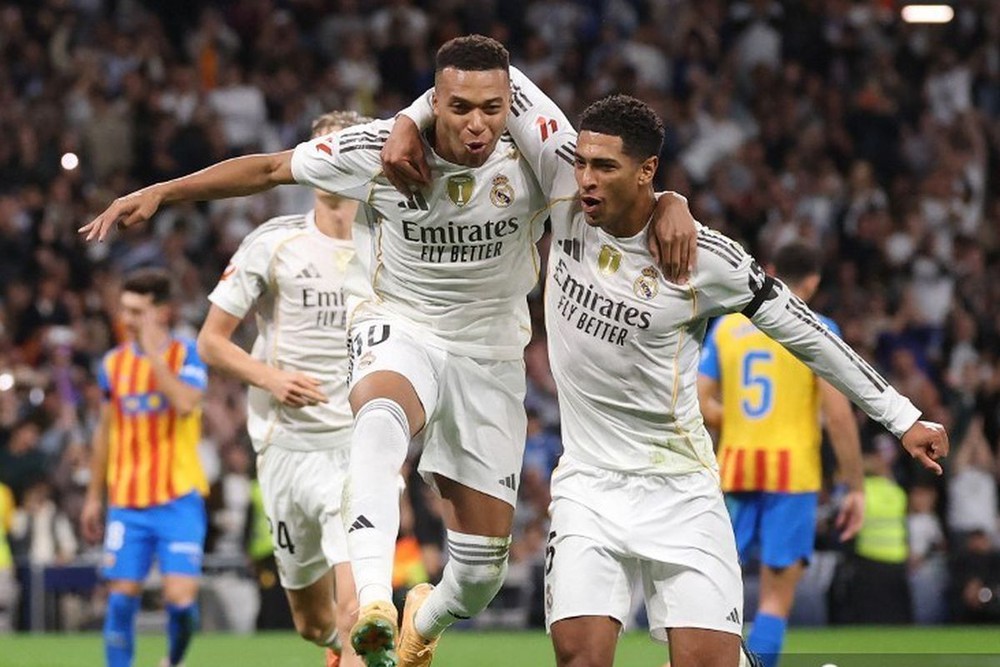 Mbappe, Bellingham tiếp tục tỏa sáng, Real Madrid bay cao với chiến thắng 4 sao - Ảnh 1.