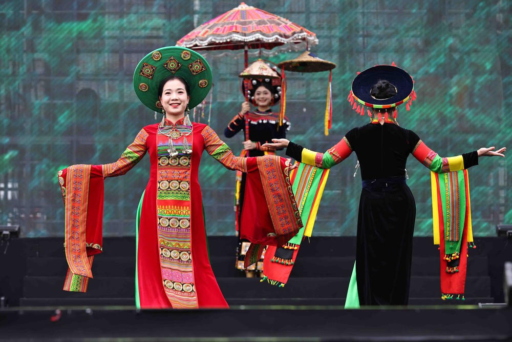 Lễ hội Áo dài Du lịch Hà Nội 2025 - Toả sáng tinh hoa di sản - Ảnh 4.