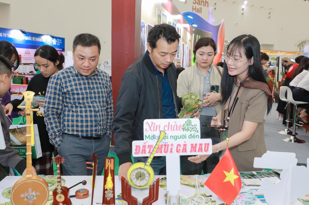 Hội chợ Mùa Thu 2025: Lan toả hương vị sông nước giữa lòng Thủ đô - Ảnh 1.