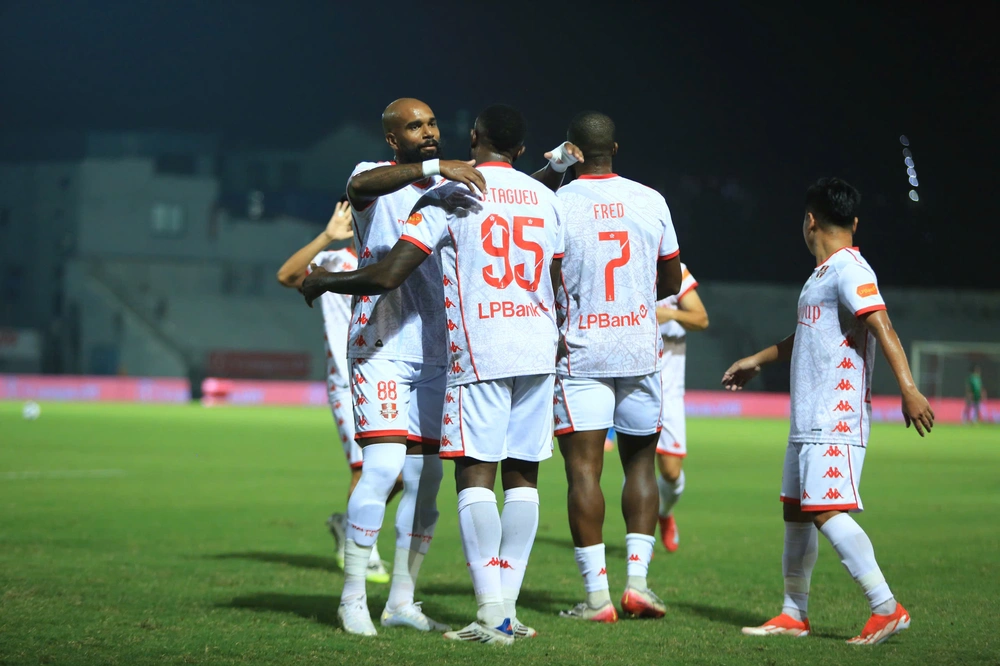 Tiến Linh và nhiệm vụ gian nan trước "hiện tượng" Hải Phòng - Ảnh 2. Tiến Linh và nhiệm vụ gian nan trước "hiện tượng" Hải Phòng - Ảnh 2.