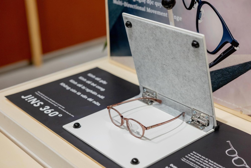 JINS &quot;cập bến&quot; TTTM Saigon Centre, chính thức khai trương tại Việt Nam - Ảnh 4.