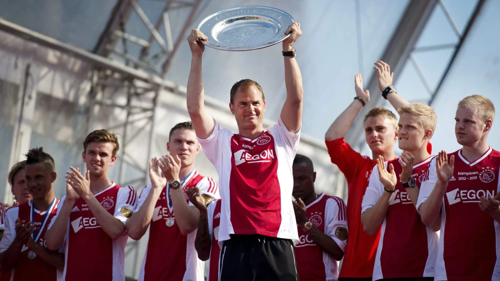 HLV 'tệ nhất' Ngoại hạng Anh thừa nhận không muốn trở lại sự nghiệp cầm quân - Ảnh 3.