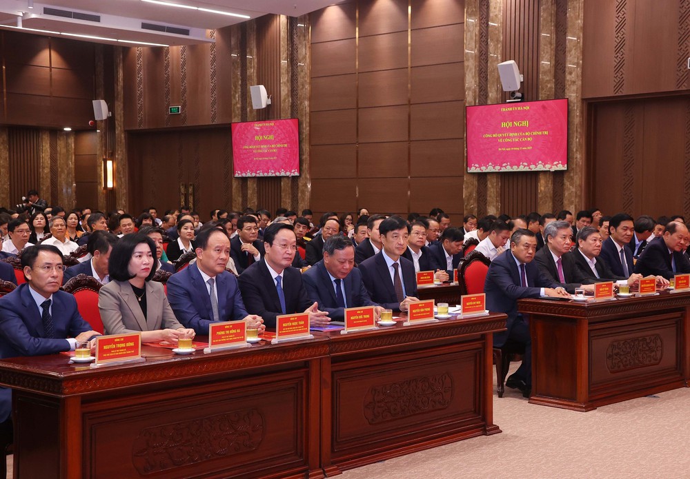 Đồng chí Nguyễn Đức Trung giữ chức Phó Bí thư Thành ủy Hà Nội - Ảnh 7. Đồng chí Nguyễn Đức Trung giữ chức Phó Bí thư Thành ủy Hà Nội - Ảnh 7.