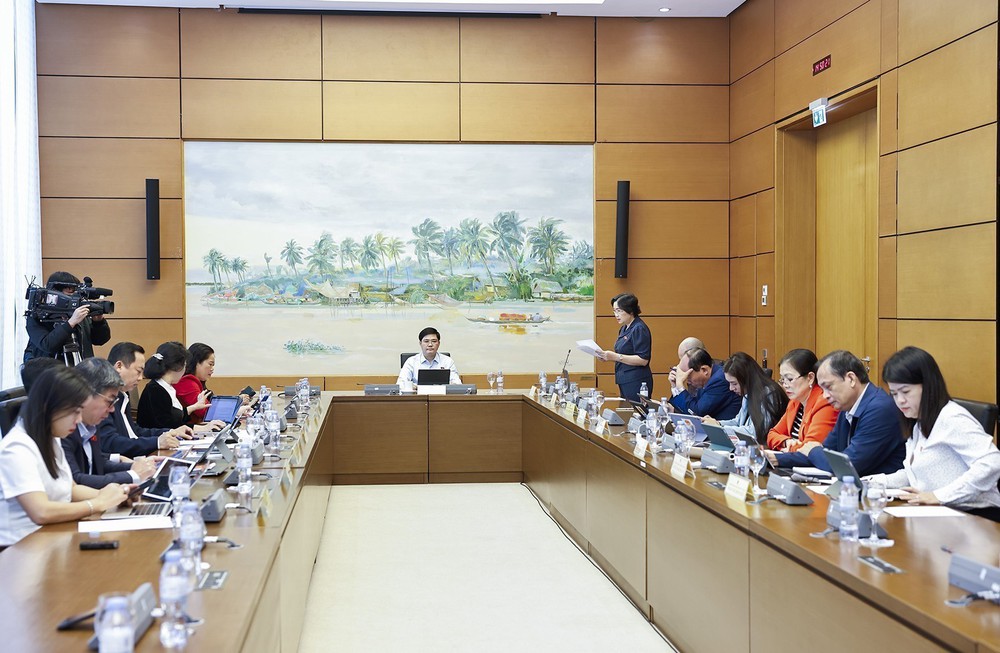 Phòng, chống lãng phí: Từ xây dựng luật đến văn hóa tiết kiệm, chống lãng phí - Ảnh 2.