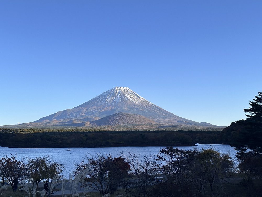 Hành trình mùa thu Phú Sĩ: Bản giao hưởng sắc màu từ Kawaguchi đến Motosu - Ảnh 10. Hành trình mùa thu Phú Sĩ: Bản giao hưởng sắc màu từ Kawaguchi đến Motosu - Ảnh 10.