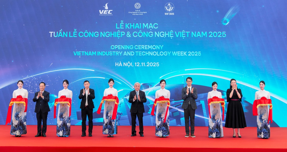 Khai mạc Tuần lễ công nghiệp và công nghệ Việt Nam 2025 tại Trung tâm triển lãm Việt Nam - Ảnh 1. Khai mạc Tuần lễ công nghiệp và công nghệ Việt Nam 2025 tại Trung tâm triển lãm Việt Nam - Ảnh 1.