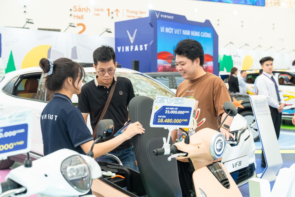 Khai mạc Tuần lễ công nghiệp và công nghệ Việt Nam 2025 tại Trung tâm triển lãm Việt Nam - Ảnh 5. Khai mạc Tuần lễ công nghiệp và công nghệ Việt Nam 2025 tại Trung tâm triển lãm Việt Nam - Ảnh 5.