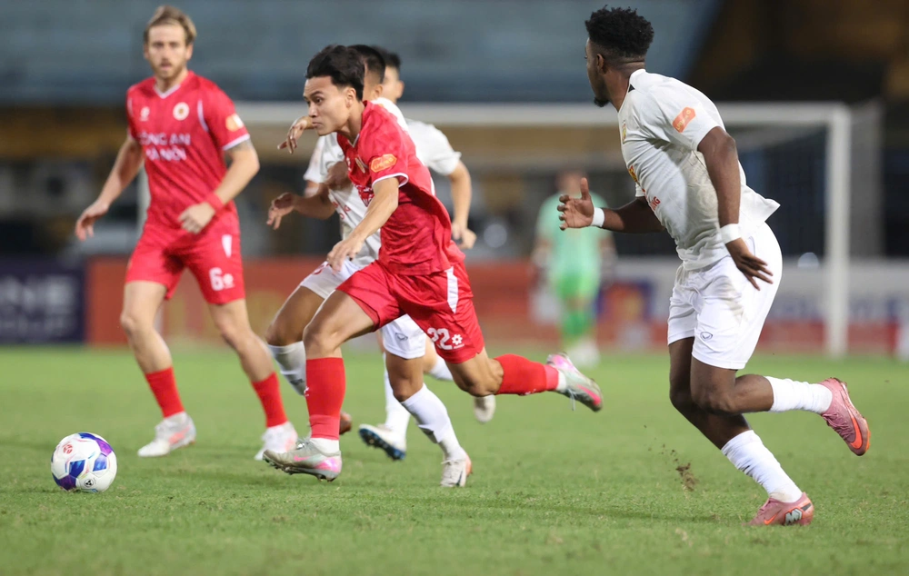 Đàn em Quang Hải thăng hoa khó tin, U22 Việt Nam có thêm cơ hội chinh phục HCV SEA Games 33 - Ảnh 3. Đàn em Quang Hải thăng hoa khó tin, U22 Việt Nam có thêm cơ hội chinh phục HCV SEA Games 33 - Ảnh 3.