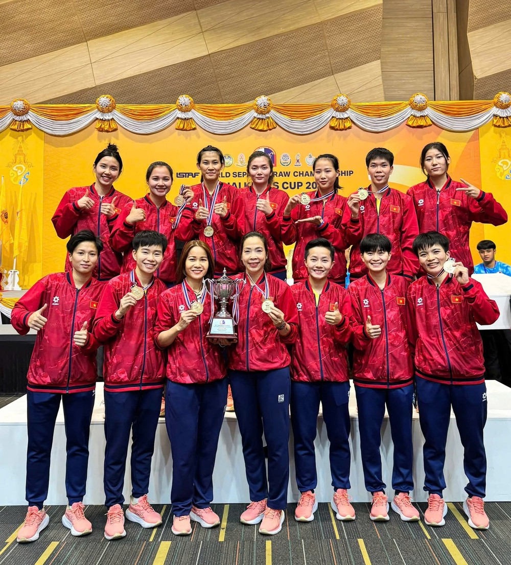 Nhằm chuẩn bị cho SEA Games 33, đội tuyển cầu mây nữ Việt Nam đang chạy đua với thời gian để hoàn thiện kỹ chiến thuật, hướng tới mục tiêu giành thành tích cao nhất tại đấu trường khu vực