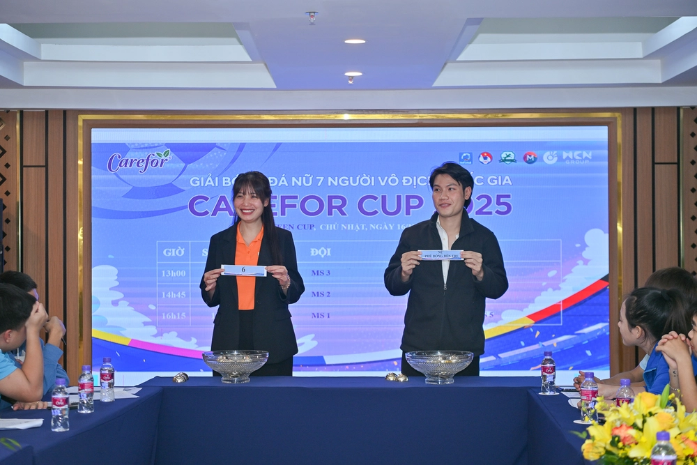 Khởi tranh giải bóng đá nữ 7 người vô địch Quốc gia lần 2 - Ảnh 2.