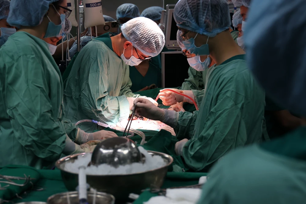 Hướng tới Đại hội XIV của Đảng: Xây dựng một nước Việt Nam khỏe mạnh - Ảnh 2. Hướng tới Đại hội XIV của Đảng: Xây dựng một nước Việt Nam khỏe mạnh - Ảnh 2.