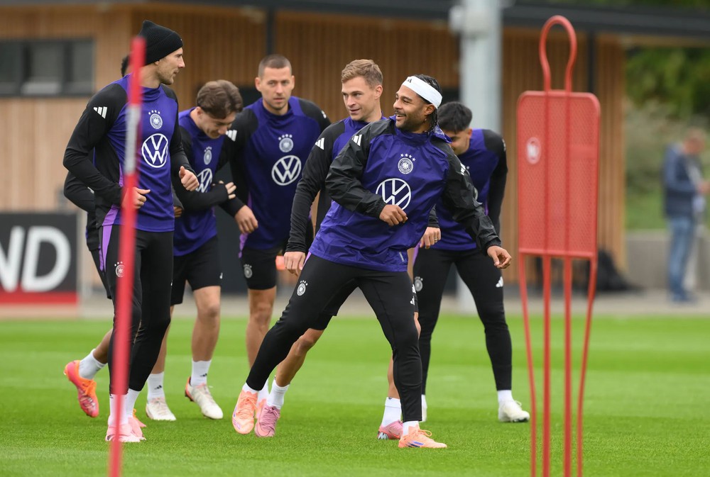 Nhìn đội hình tuyển Đức mà thấy... nản - Ảnh 1.