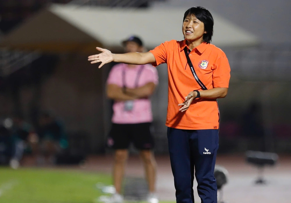 Huỳnh Như cùng CLB nữ TP.HCM quyết vượt "núi lớn" - Ảnh 2.