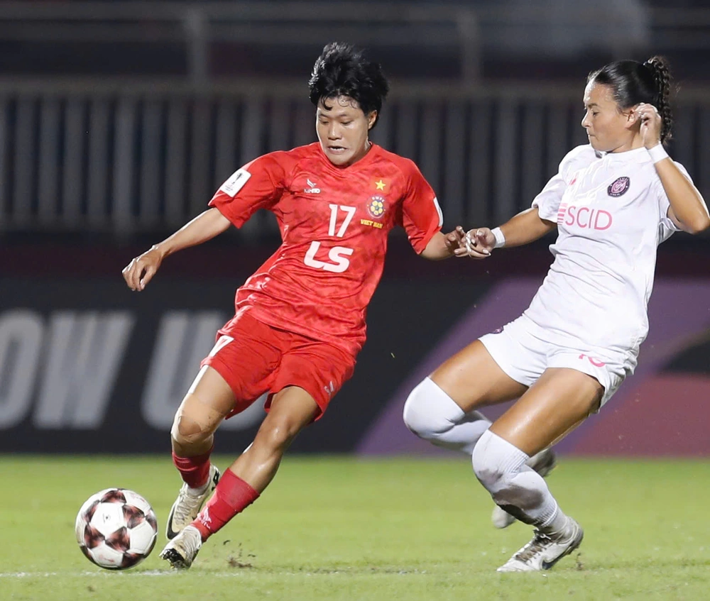 HLV ca ngợi Huỳnh Như đã giải tỏa áp lực cho đội nữ TP.HCM  - Ảnh 1.