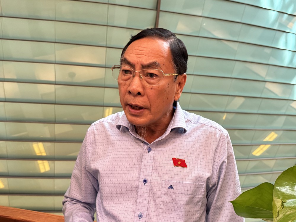 Bên lề Kỳ họp thứ 10, Quốc hội khoá XIV: Cần đánh giá tổng thể chính sách tiền lương, chế độ phụ cấp đối với nhà giáo - Ảnh 2.