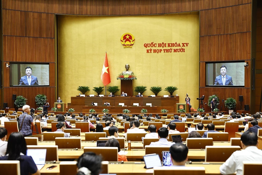 Kỳ họp thứ 10, Quốc hội khóa XV: Thông qua Nghị quyết về dự toán ngân sách nhà nước năm 2026 - Ảnh 1. Kỳ họp thứ 10, Quốc hội khóa XV: Thông qua Nghị quyết về dự toán ngân sách nhà nước năm 2026 - Ảnh 1.