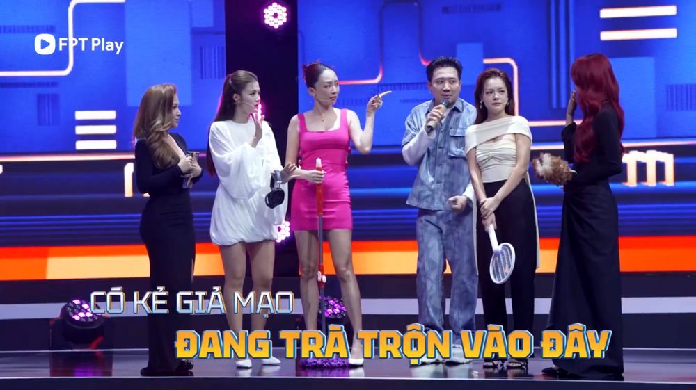 “A.I là ai?” Tập 4: Đông Nhi đụng độ “song trùng của song trùng” - Ảnh 1. “A.I là ai?” Tập 4: Đông Nhi đụng độ “song trùng của song trùng” - Ảnh 1.