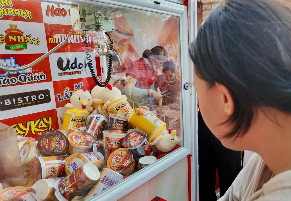 Hơn 10.000 người tham dự S-Race Cần Thơ 2025 - Ảnh 3. Hơn 10.000 người tham dự S-Race Cần Thơ 2025 - Ảnh 3.