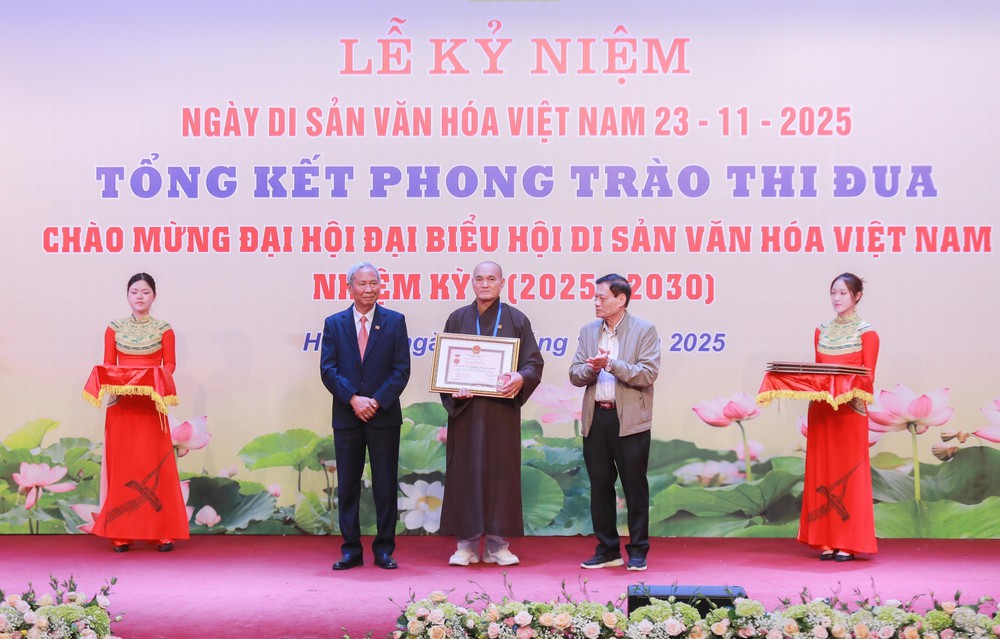 Lễ kỷ niệm 20 năm ngày Di sản văn hoá Việt Nam - Ảnh 4. Lễ kỷ niệm 20 năm ngày Di sản văn hoá Việt Nam - Ảnh 4.