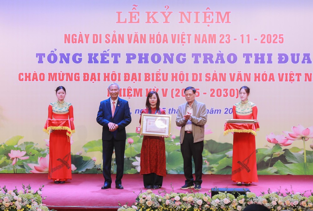 Lễ kỷ niệm 20 năm ngày Di sản văn hoá Việt Nam - Ảnh 3. Lễ kỷ niệm 20 năm ngày Di sản văn hoá Việt Nam - Ảnh 3.