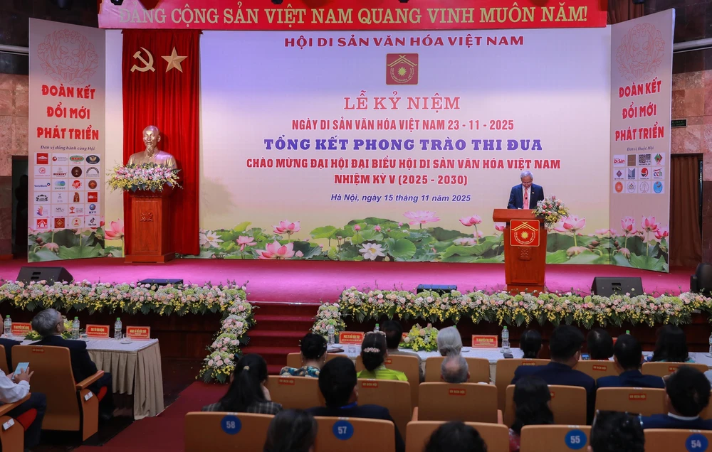 Lễ kỷ niệm 20 năm ngày Di sản văn hoá Việt Nam - Ảnh 1. Lễ kỷ niệm 20 năm ngày Di sản văn hoá Việt Nam - Ảnh 1.