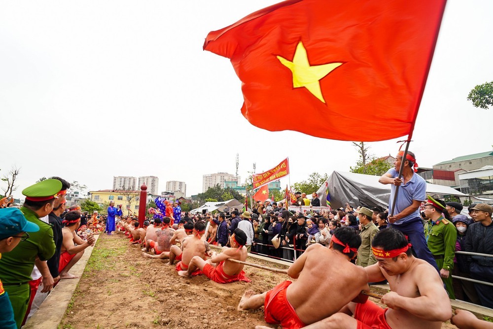 10 năm Nghi lễ và trò chơi Kéo co được UNESCO vinh danh: một thập kỷ bảo tồn và phát huy giá trị - Ảnh 2. 10 năm Nghi lễ và trò chơi Kéo co được UNESCO vinh danh: một thập kỷ bảo tồn và phát huy giá trị - Ảnh 2.