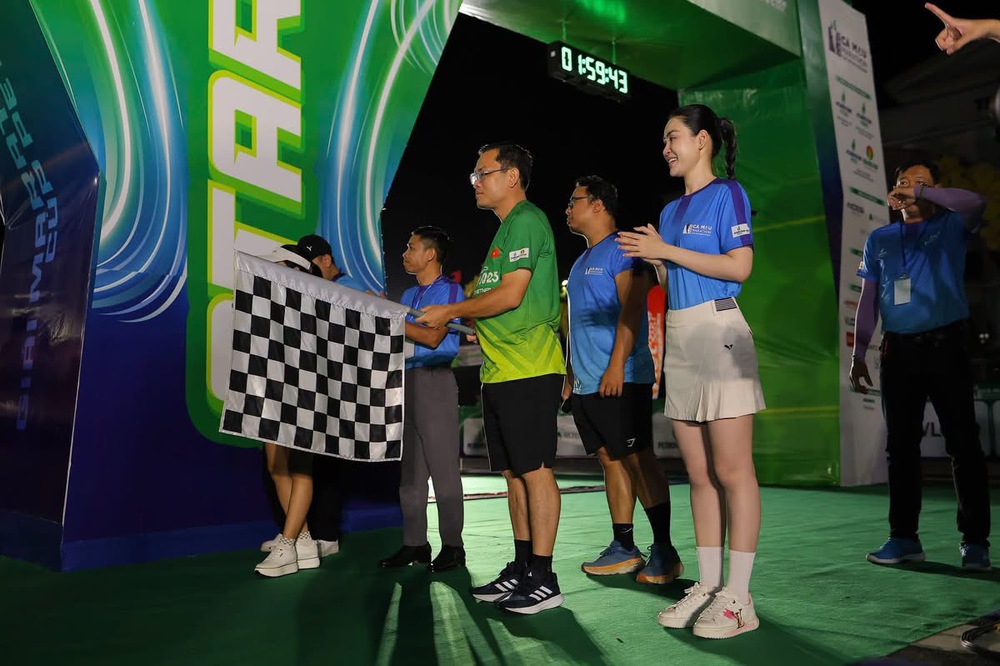 Hoa hậu Lý Kim Thảo làm đại sứ ở quê nhà - Ảnh 2. Hoa hậu Lý Kim Thảo làm đại sứ ở quê nhà - Ảnh 2.