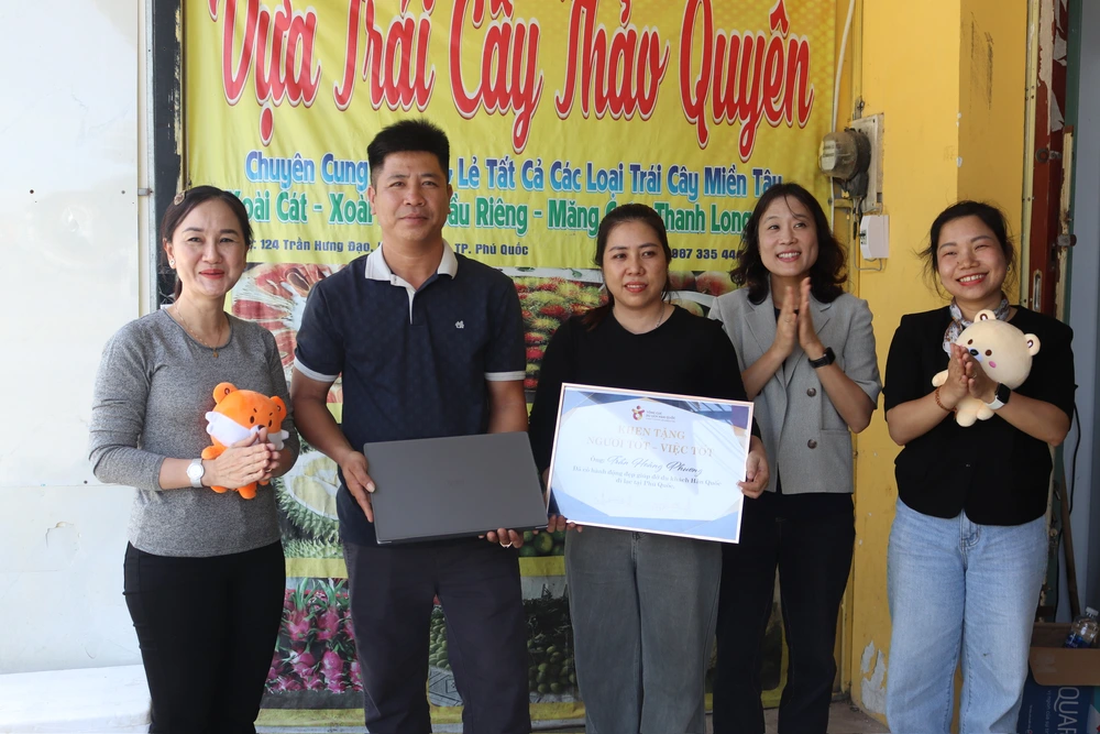 Tổng cục Du lịch Hàn Quốc tri ân người dân Phú Quốc vì hành động đẹp - Ảnh 2. Tổng cục Du lịch Hàn Quốc tri ân người dân Phú Quốc vì hành động đẹp - Ảnh 2.