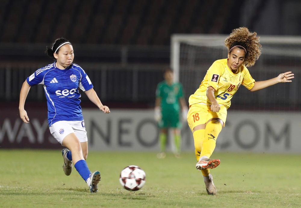 Thắng nhẹ Lion City Sailors, Huỳnh Như và đồng đội chính thức giành vé vào tứ kết giải châu Á - Ảnh 1. Thắng nhẹ Lion City Sailors, Huỳnh Như và đồng đội chính thức giành vé vào tứ kết giải châu Á - Ảnh 1.