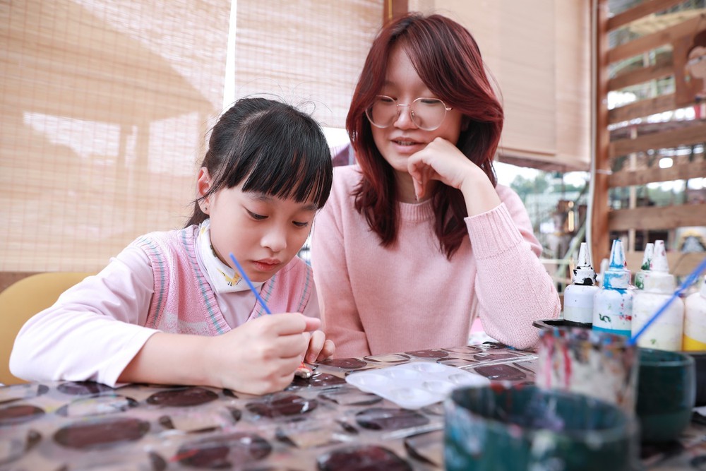 Festival làng nghề quốc tế 2025 thu hút khách du lịch - Ảnh 2. Festival làng nghề quốc tế 2025 thu hút khách du lịch - Ảnh 2.