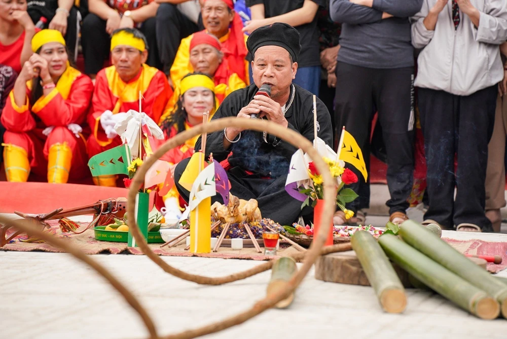 Giao lưu trình diễn Nghi lễ, trò chơi kéo co - Di sản Thế giới được UNESCO công nhận - Ảnh 12. Giao lưu trình diễn Nghi lễ, trò chơi kéo co - Di sản Thế giới được UNESCO công nhận - Ảnh 12.