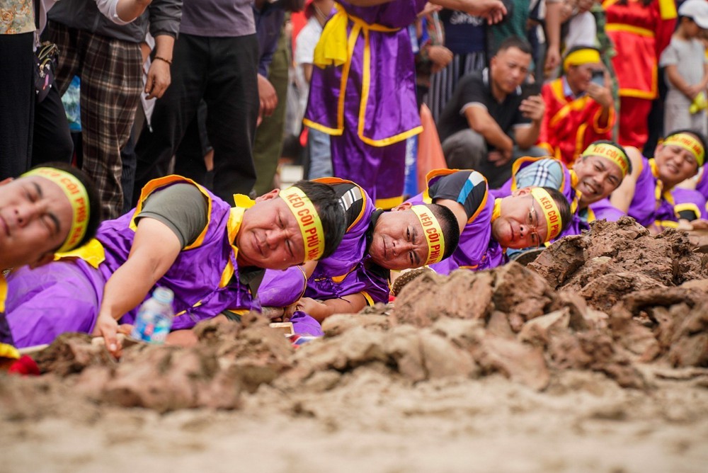 Giao lưu trình diễn Nghi lễ, trò chơi kéo co - Di sản Thế giới được UNESCO công nhận - Ảnh 15. Giao lưu trình diễn Nghi lễ, trò chơi kéo co - Di sản Thế giới được UNESCO công nhận - Ảnh 15.