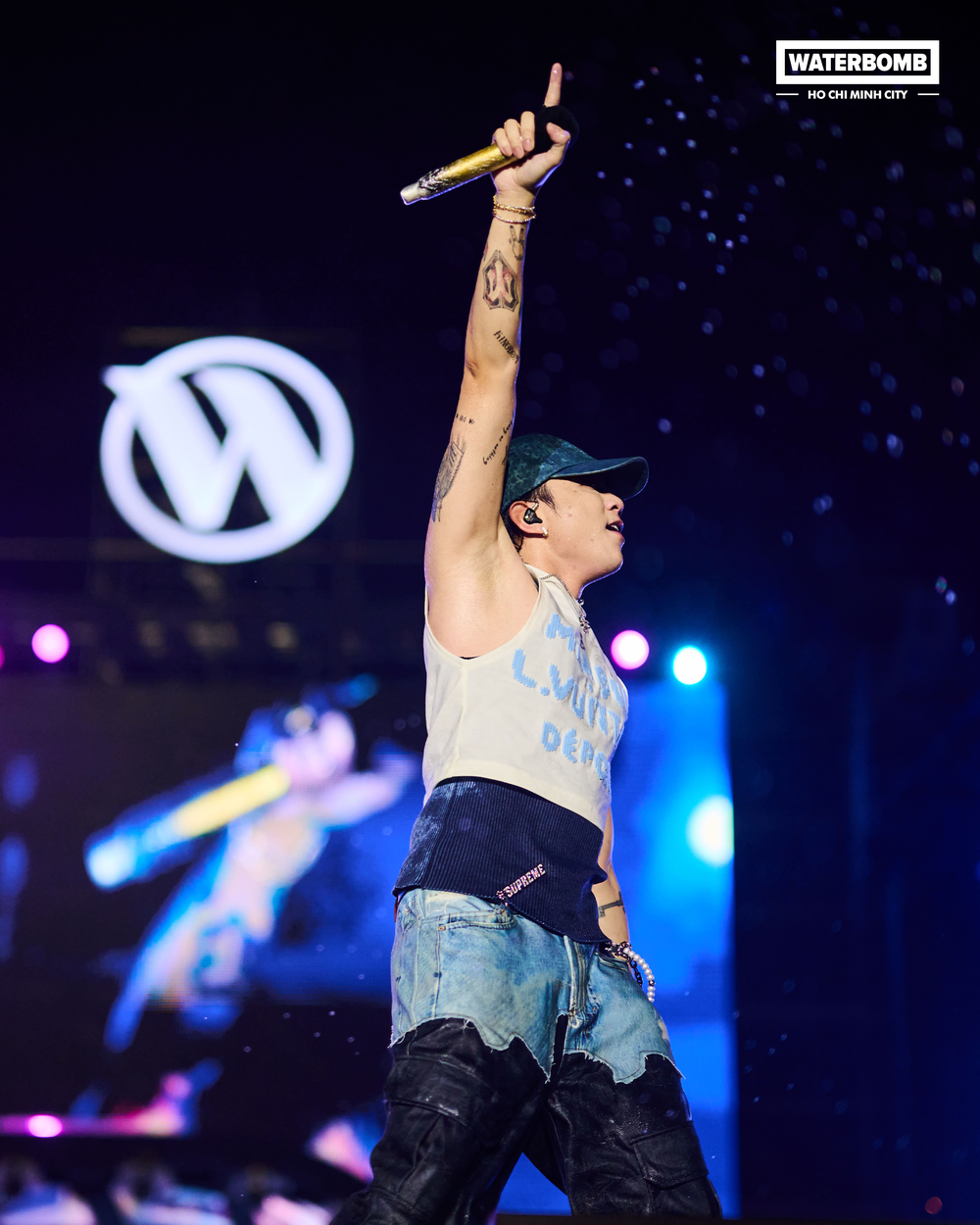 Chi Pu, SOOBIN cùng dàn sao K-Pop 'đổ bộ' sân khấu nhạc nước Waterbomb tại TP.HCM - Ảnh 22. Chi Pu, SOOBIN cùng dàn sao K-Pop 'đổ bộ' sân khấu nhạc nước Waterbomb tại TP.HCM - Ảnh 22.