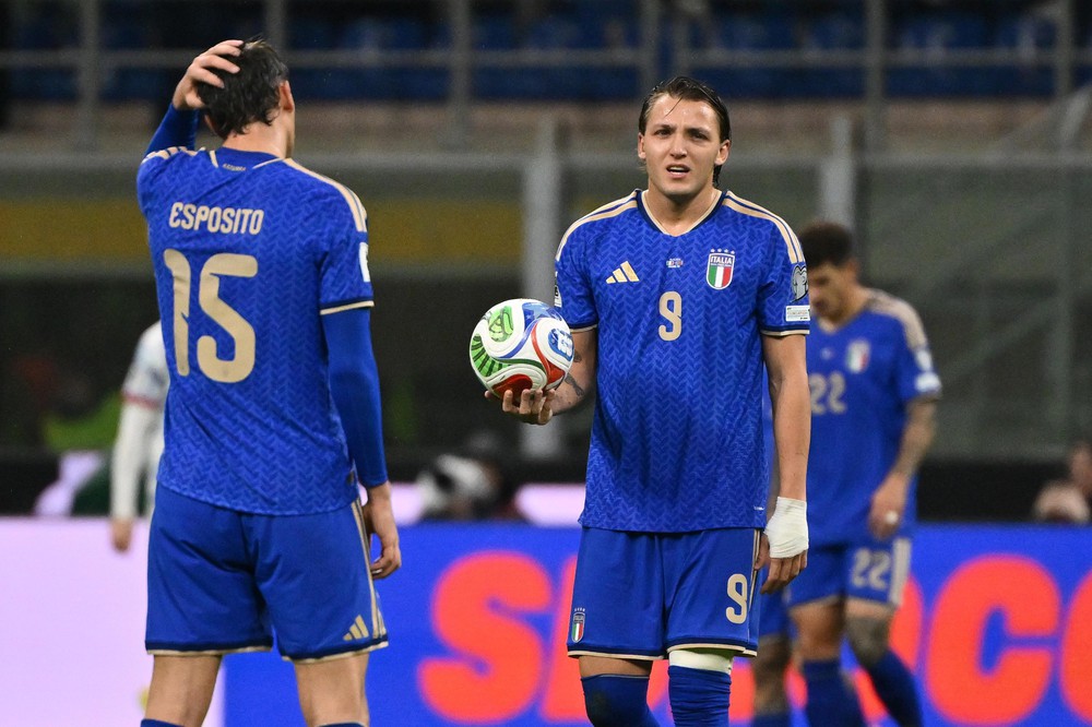Italy phải đá play-off: Khi đối thủ lớn nhất là chính họ - Ảnh 1.
