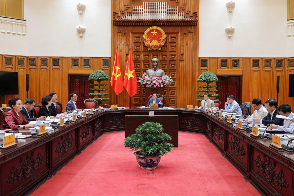 Chỉ đạo, quyết định của Chính phủ - Thủ tướng Chính phủ: Thường trực Chính phủ đồng ý chủ trương nghiên cứu đầu tư Dự án xây dựng Trục Đại lộ cảnh quan sông Hồng - Ảnh 1. Chỉ đạo, quyết định của Chính phủ - Thủ tướng Chính phủ: Thường trực Chính phủ đồng ý chủ trương nghiên cứu đầu tư Dự án xây dựng Trục Đại lộ cảnh quan sông Hồng - Ảnh 1.