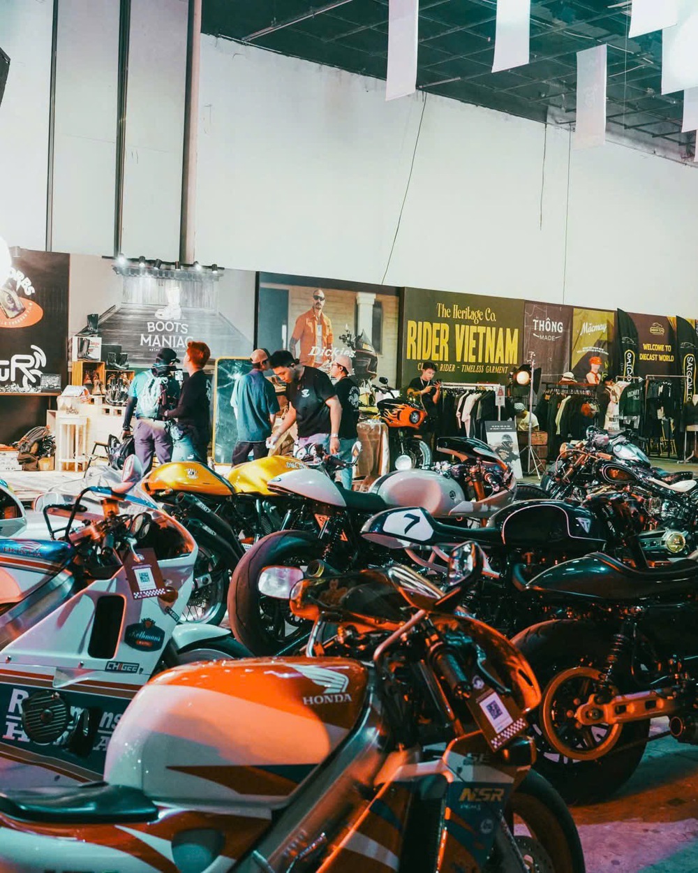 WOW FEST 2025: Ngày hội của cộng đồng chơi xe và văn hoá đường phố - Ảnh 4. WOW FEST 2025: Ngày hội của cộng đồng chơi xe và văn hoá đường phố - Ảnh 4.