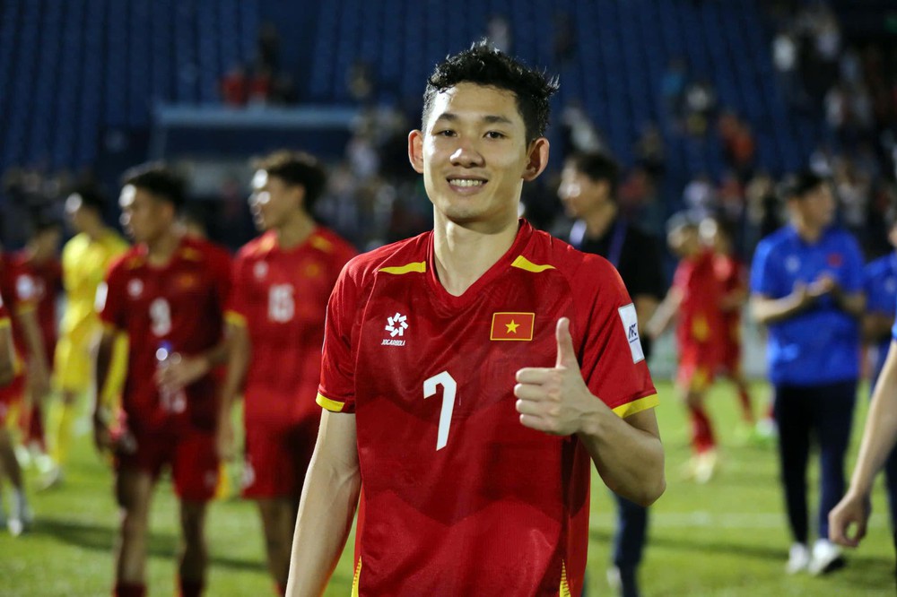 Tiền vệ Hai Long: ‘Đội tuyển Việt Nam phân tích điểm mạnh của Lào’ - Ảnh 1. Tiền vệ Hai Long: ‘Đội tuyển Việt Nam phân tích điểm mạnh của Lào’ - Ảnh 1.