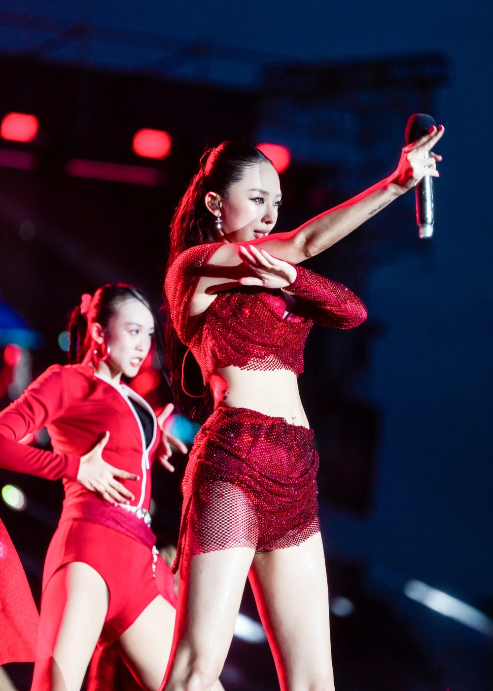 Tóc Tiên “đốt cháy” Waterbomb Hồ Chí Minh 2025: Xứng danh biểu tượng gợi cảm Vbiz - Ảnh 1. Tóc Tiên “đốt cháy” Waterbomb Hồ Chí Minh 2025: Xứng danh biểu tượng gợi cảm Vbiz - Ảnh 1.