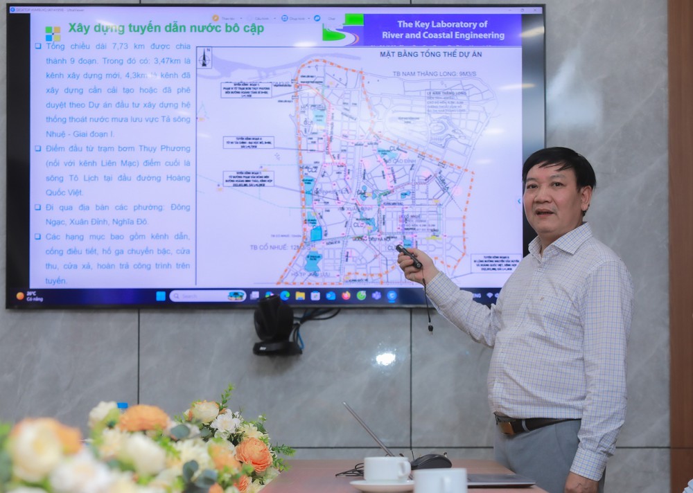 Hà Nội quyết tâm đưa nước sông Hồng về làm sạch sông Tô Lịch - Ảnh 9. Hà Nội quyết tâm đưa nước sông Hồng về làm sạch sông Tô Lịch - Ảnh 9.