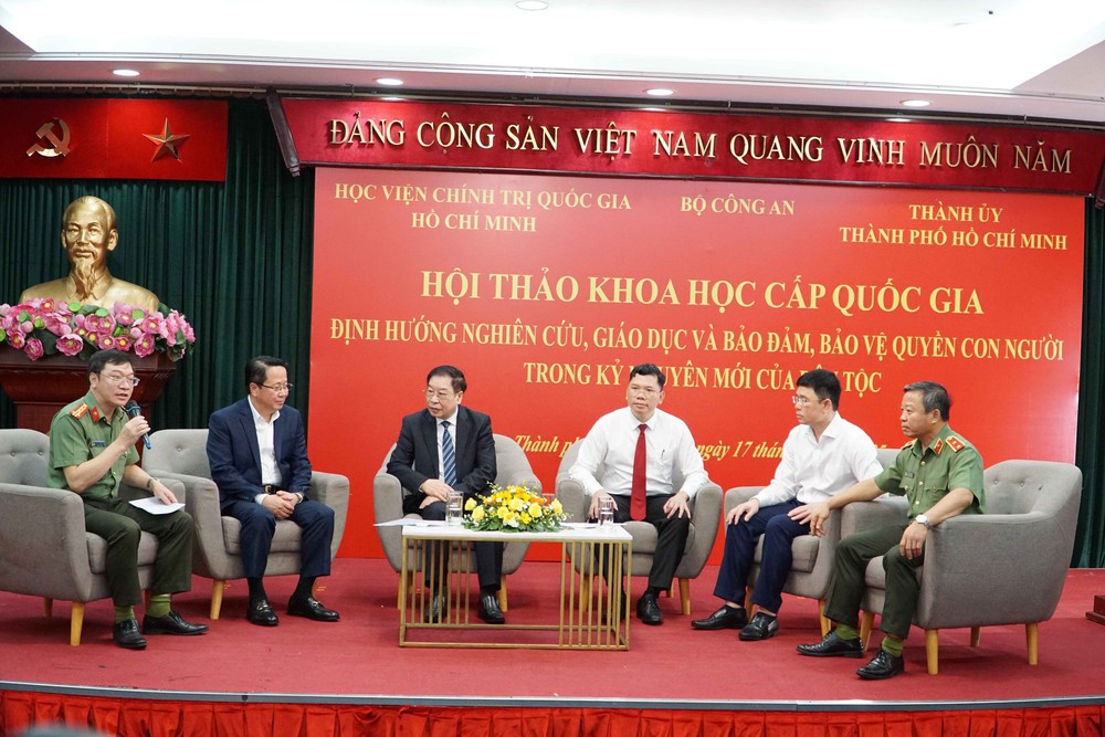Định hướng nghiên cứu, giáo dục và bảo đảm, bảo vệ quyền con người trong kỷ nguyên mới - Ảnh 2. Định hướng nghiên cứu, giáo dục và bảo đảm, bảo vệ quyền con người trong kỷ nguyên mới - Ảnh 2.