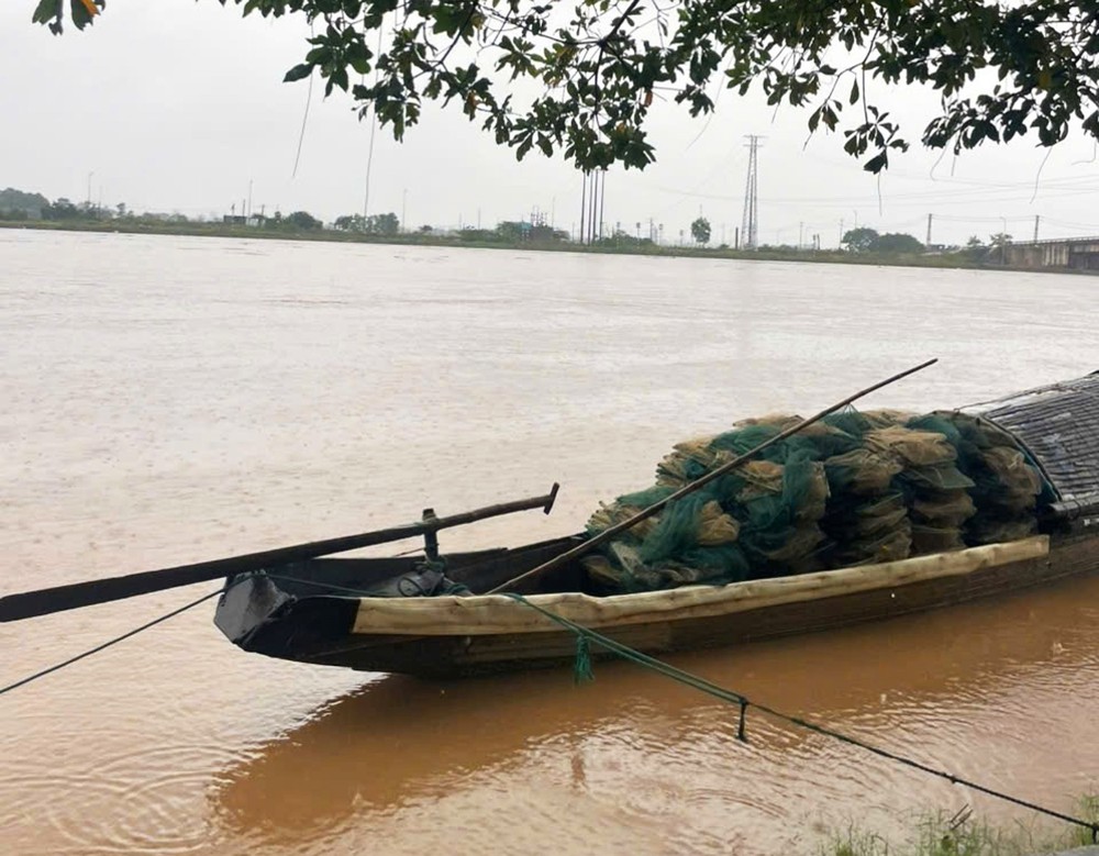 Lũ trên sông Thạch Hãn dâng cao, vùng thấp trũng bị ngập lụt - Ảnh 8. Lũ trên sông Thạch Hãn dâng cao, vùng thấp trũng bị ngập lụt - Ảnh 8.