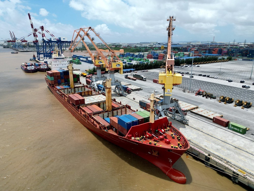 Kiên quyết, kiên trì thực hiện mục tiêu ổn định kinh tế vĩ mô, thúc đẩy tăng trưởng trên 8,4% - Ảnh 1. Kiên quyết, kiên trì thực hiện mục tiêu ổn định kinh tế vĩ mô, thúc đẩy tăng trưởng trên 8,4% - Ảnh 1.