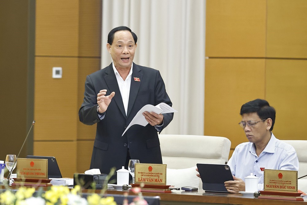 Phiên họp thứ 51, Ủy ban Thường vụ Quốc hội: Trí tuệ nhân tạo là động lực cốt lõi để phát triển kinh tế, xã hội - Ảnh 4. Phiên họp thứ 51, Ủy ban Thường vụ Quốc hội: Trí tuệ nhân tạo là động lực cốt lõi để phát triển kinh tế, xã hội - Ảnh 4.