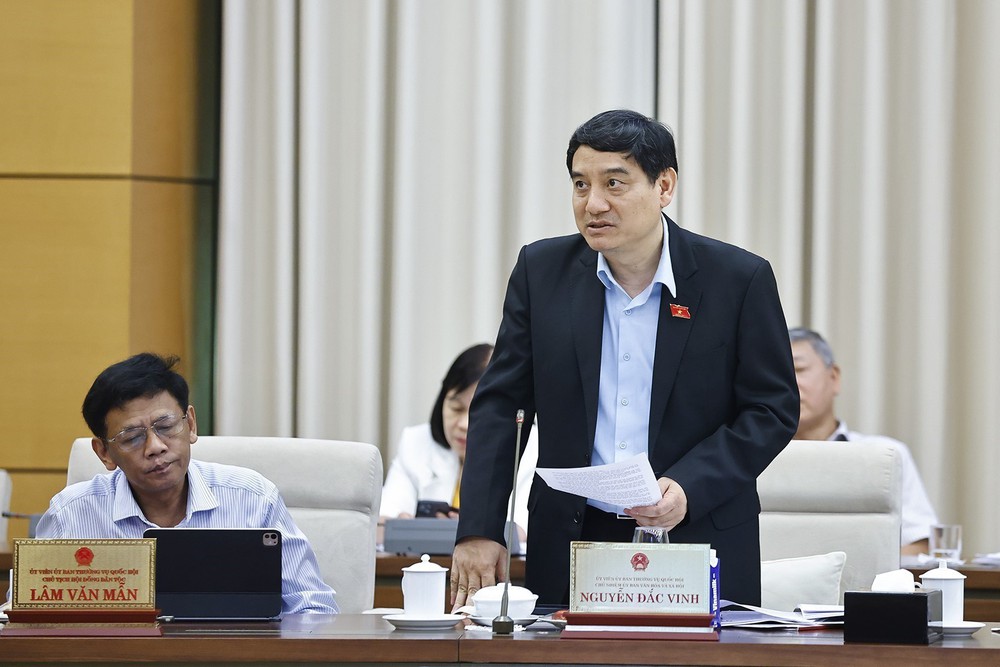 Phiên họp thứ 51, Ủy ban Thường vụ Quốc hội: Trí tuệ nhân tạo là động lực cốt lõi để phát triển kinh tế, xã hội - Ảnh 2. Phiên họp thứ 51, Ủy ban Thường vụ Quốc hội: Trí tuệ nhân tạo là động lực cốt lõi để phát triển kinh tế, xã hội - Ảnh 2.