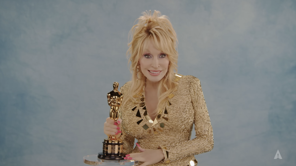 Danh ca Dolly Parton - giải Oscar vì hoạt động nhân đạo - Ảnh 1. Danh ca Dolly Parton - giải Oscar vì hoạt động nhân đạo - Ảnh 1.