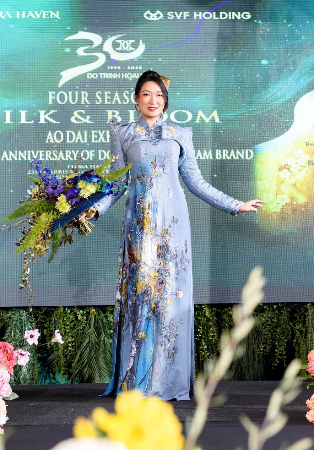 Quảng bá Áo dài Việt Nam: NTK Đỗ Trịnh Hoài Nam mang bộ sưu tập &quot;Tứ bình hoa lụa&quot; trình diễn tại Mỹ - Ảnh 5.